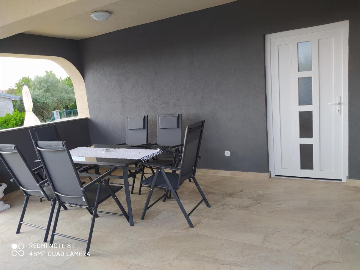 Apartmani Suzana Crikvenica Bagian luar foto