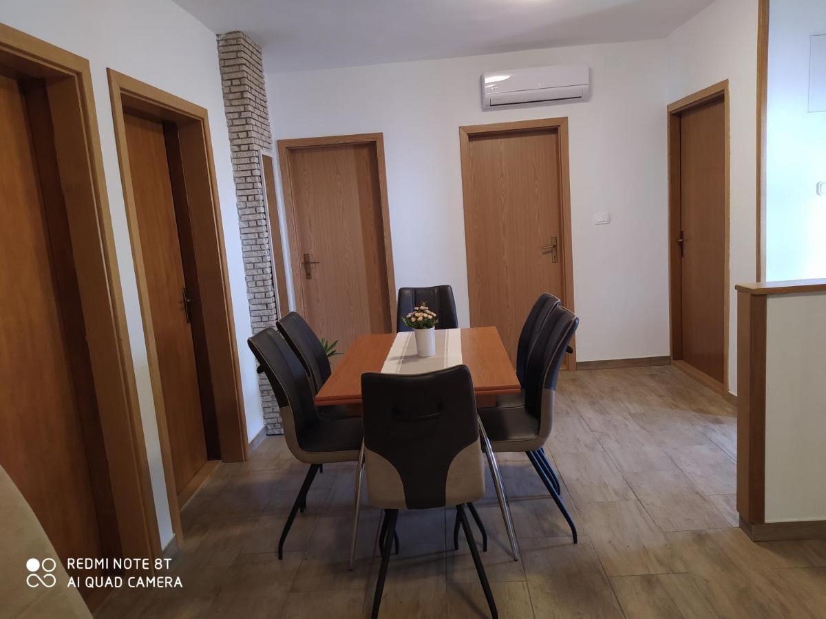 Apartmani Suzana Crikvenica Bagian luar foto