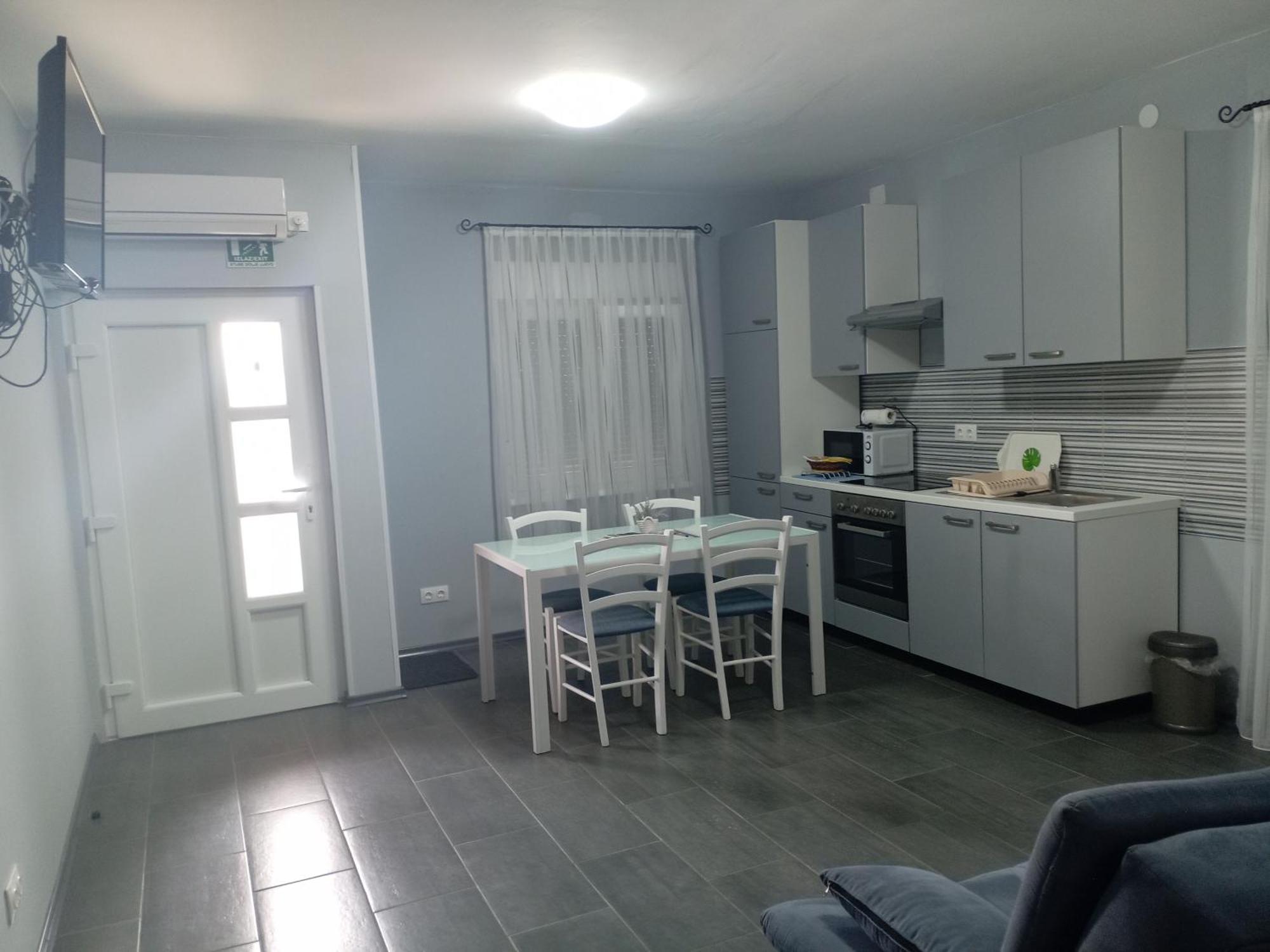 Apartmani Suzana Crikvenica Bagian luar foto