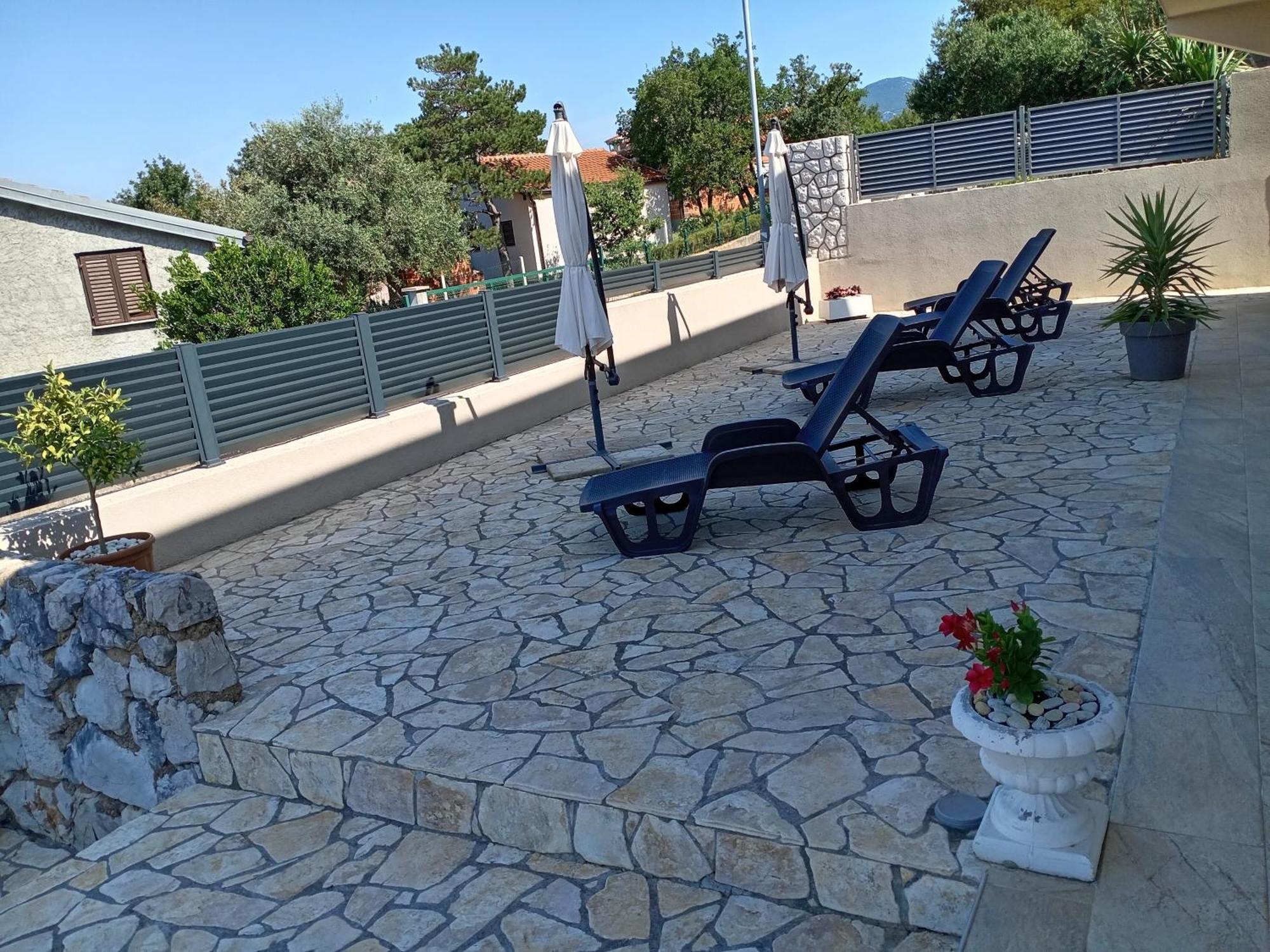 Apartmani Suzana Crikvenica Bagian luar foto